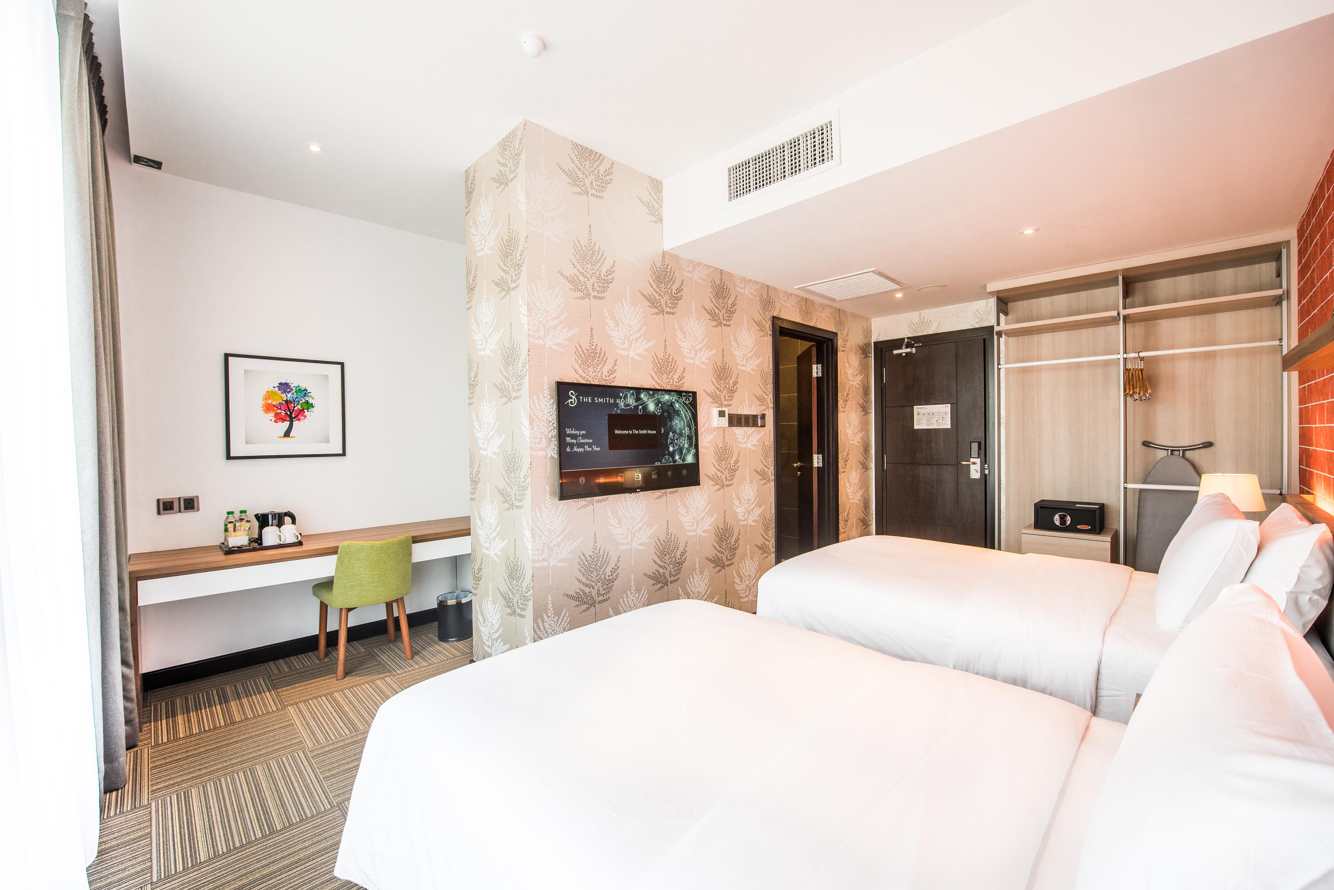 The Smith House Hotel Пантай Ченанг Екстериор снимка