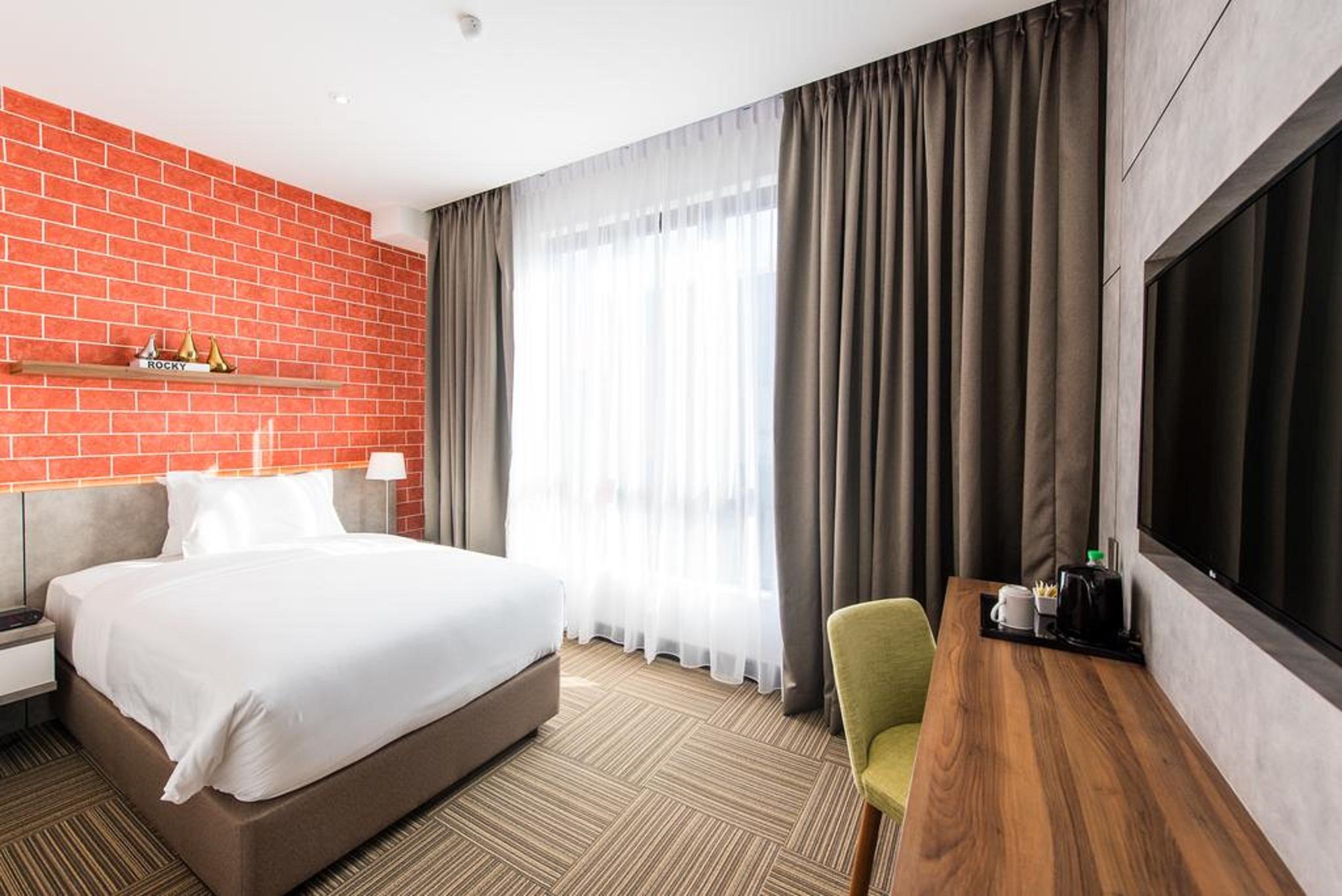 The Smith House Hotel Пантай Ченанг Екстериор снимка